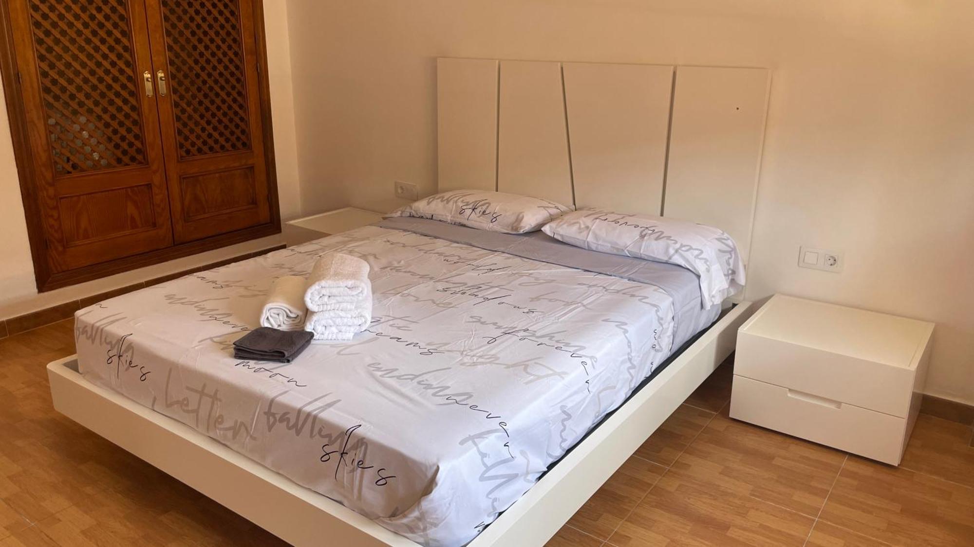 Bahia Sur Deluxe Apartment Сан Фернандо Екстериор снимка
